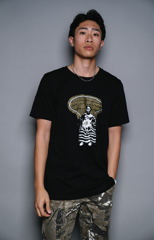 1914 Reyna ng Peacock Chair T-Shirt